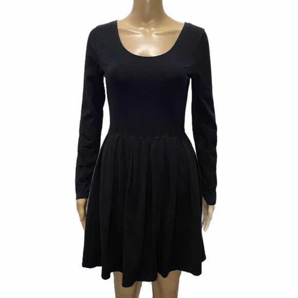 Aritiza Talula Long Sleeve Cotton Black Skater Dress Size Medium - Picture 1 of 9